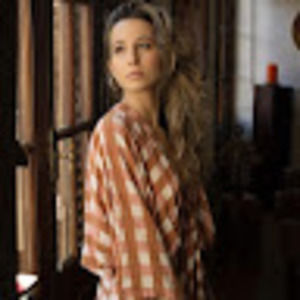 Meet your Posher, Amara